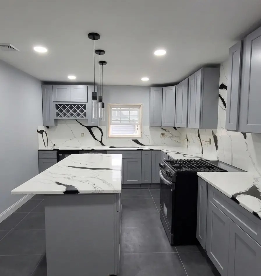 Calacatta Black Vein